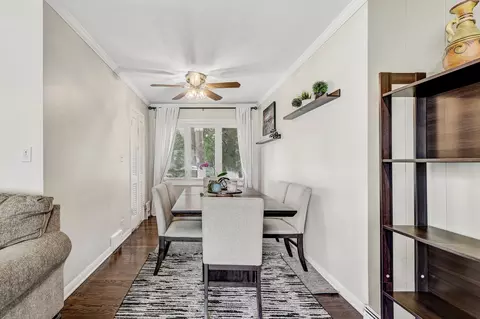 Dining - 2023 Cedar St, Des Plaines, IL 60018 photo 1 of 2