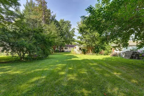 Exterior - 2023 Cedar St, Des Plaines, IL 60018 photo 8 of 9