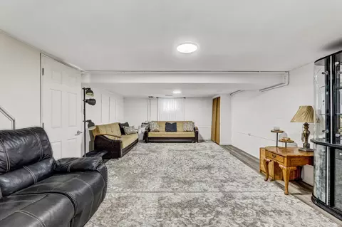 Other - 2023 Cedar St, Des Plaines, IL 60018 photo 3 of 8