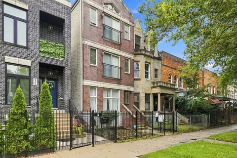 4203 S Prairie Ave #1, Chicago, IL 60653