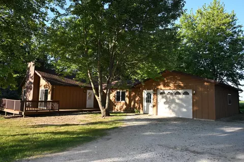 Exterior - Undisclosed, Kappa, IL 61738 photo 2 of 14