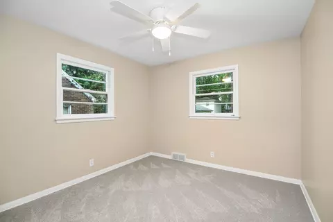 Bedroom - 1042 S 8th Ave, Kankakee, IL 60901 photo 6 of 6