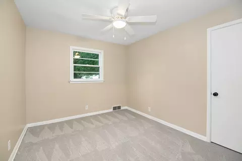 Bedroom - 1042 S 8th Ave, Kankakee, IL 60901 photo 3 of 6