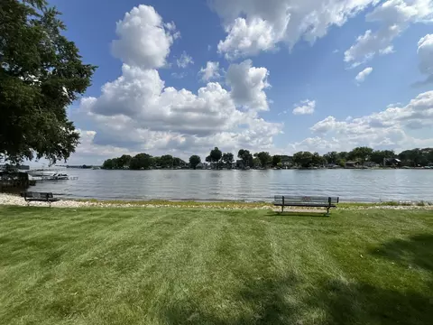 View/Area - 1104 Jasper Dr, Mchenry, IL 60051 photo 3 of 4