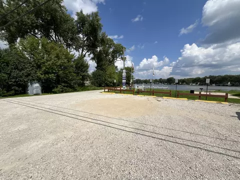 Exterior - 1104 Jasper Dr, Mchenry, IL 60051 photo 5 of 5