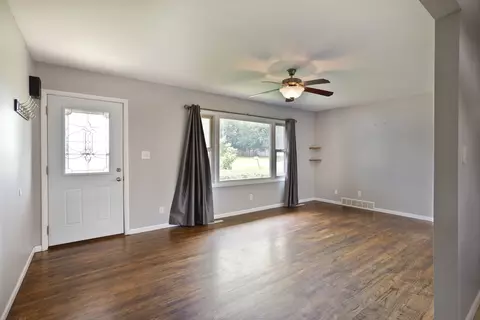 Living - 1104 Jasper Dr, Mchenry, IL 60051 photo 1 of 2