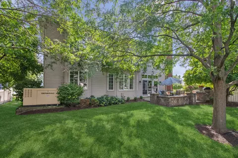 Exterior - 415 Ranch Rd, Wheaton, IL 60187 photo 2 of 2