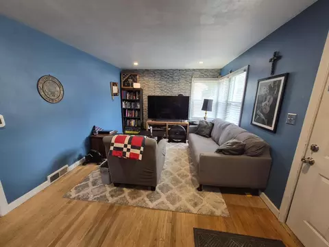 Living - 2411 29 St, Moline, IL 61265 photo 1 of 2