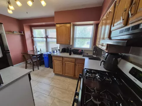 Kitchen - 2411 29 St, Moline, IL 61265 photo 2 of 4