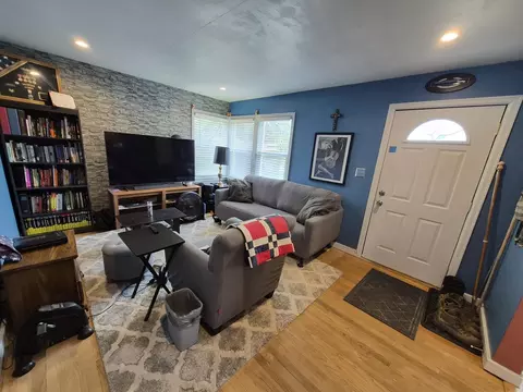 Entry Way - 2411 29 St, Moline, IL 61265 photo 1 of 1