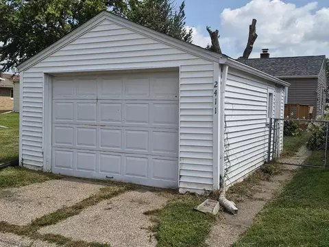 Other - 2411 29 St, Moline, IL 61265 photo 1 of 11