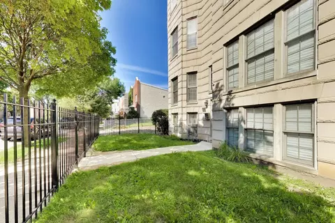 Exterior - Undisclosed, Chicago, IL 60653 photo 2 of 9