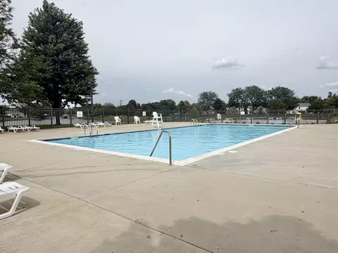 Exterior - 2095 Wesmere Lakes Dr, Plainfield, IL 60586 photo 8 of 8