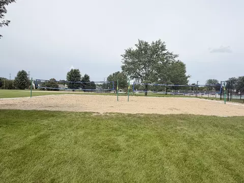 Exterior - 2095 Wesmere Lakes Dr, Plainfield, IL 60586 photo 5 of 8