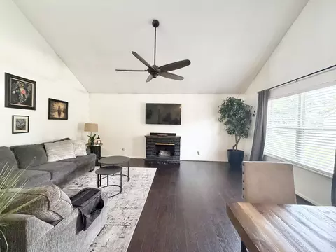 Living - 2095 Wesmere Lakes Dr, Plainfield, IL 60586 photo 2 of 3