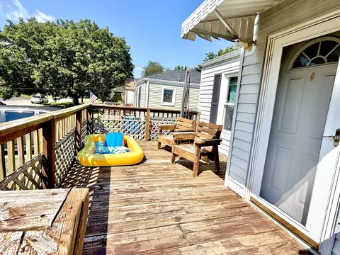 Exterior - 2725 2nd St, Peru, IL 61354 photo 6 of 7