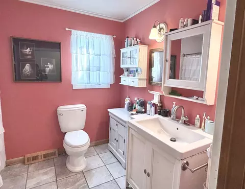 Bath - 2725 2nd St, Peru, IL 61354 photo 1 of 3
