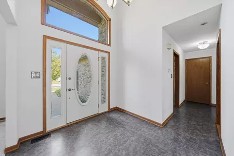 Entry Way - 1544 Wayne Dr, Crete, IL 60417 photo 1 of 1