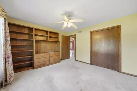 Bedroom - 1544 Wayne Dr, Crete, IL 60417 photo 4 of 6