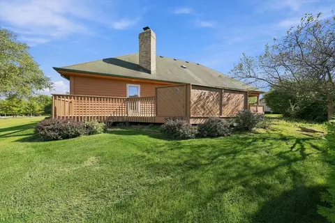 Exterior - 1544 Wayne Dr, Crete, IL 60417 photo 2 of 7