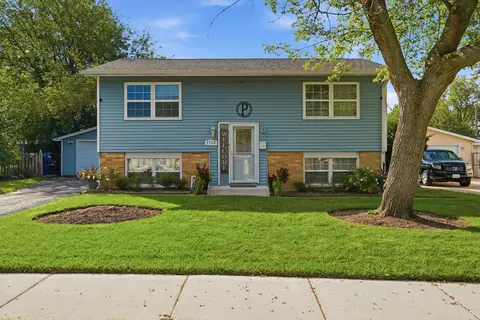 3528 Rock Pkwy, Waukegan, IL 60087