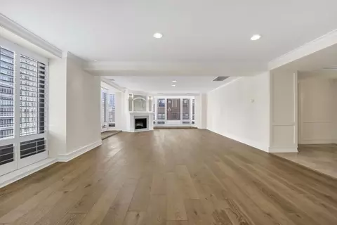 Living - 40 E Delaware Pl #1701, Chicago, IL 60611 photo 6 of 12