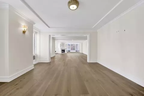 Living - 40 E Delaware Pl #1701, Chicago, IL 60611 photo 2 of 12
