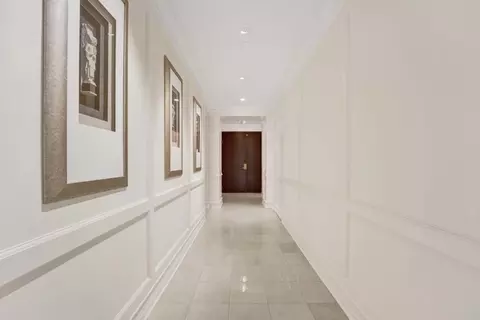 Entry Way - 40 E Delaware Pl #1701, Chicago, IL 60611 photo 1 of 2
