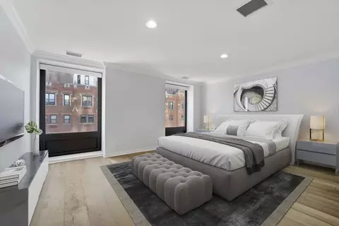 Bedroom - 40 E Delaware Pl #1701, Chicago, IL 60611 photo 2 of 2