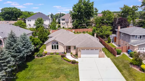 8636 W 98th Pl, Palos Hills, IL 60465