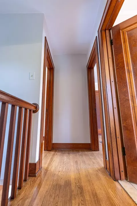 Entry Way - 869 Shuler St, Elgin, IL 60123 photo 6 of 9