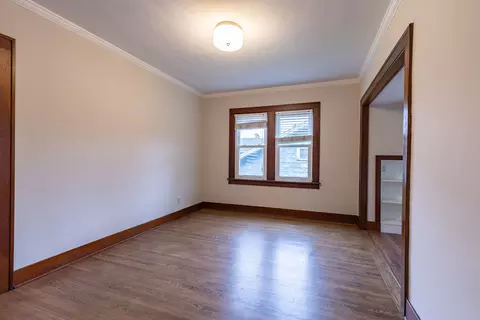 Living - 869 Shuler St, Elgin, IL 60123 photo 3 of 3