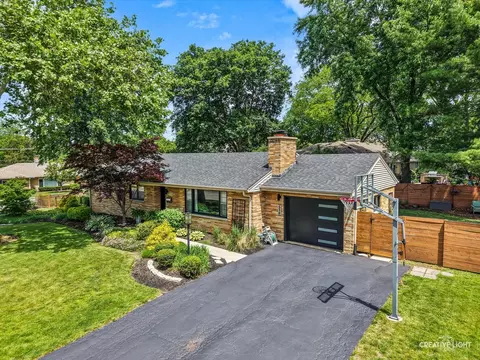 View/Area - 516 S Sleight St, Naperville, IL 60540 photo 1 of 11