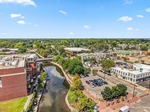 View/Area - 516 S Sleight St, Naperville, IL 60540 photo 4 of 11