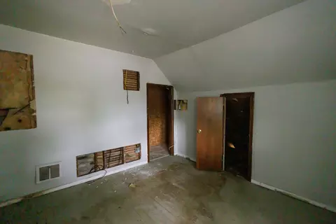 Bedroom - 980 S 6th Ave, Kankakee, IL 60901 photo 7 of 8