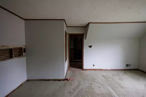 Bedroom - 980 S 6th Ave, Kankakee, IL 60901 photo 5 of 8