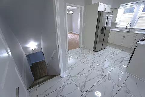 Entry Way - 2315 W 112th St, Chicago, IL 60643 photo 2 of 2