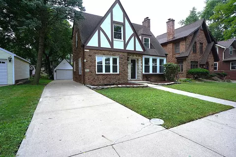 Exterior - 2315 W 112th St, Chicago, IL 60643 photo 4 of 4