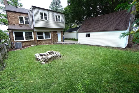 Exterior - 2315 W 112th St, Chicago, IL 60643 photo 3 of 4