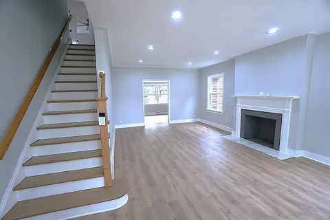 Living - 2315 W 112th St, Chicago, IL 60643 photo 4 of 4
