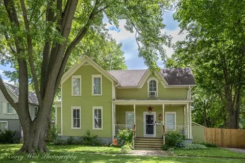 Exterior - 320 E High St, Sycamore, IL 60178 photo 11 of 11