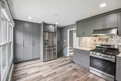 Kitchen - 89 Foxcroft Rd, Naperville, IL 60565 photo 2 of 3