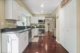 Kitchen - 28 Hampton St, Cary, IL 60013 photo 1 of 1