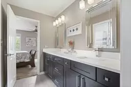 Bath - 28 Hampton St, Cary, IL 60013 photo 1 of 4