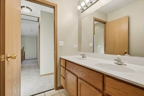 Bath - 3014 30th St, Zion, IL 60099 photo 3 of 3