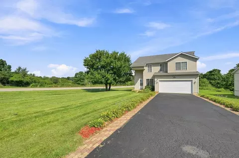 Exterior - 3014 30th St, Zion, IL 60099 photo 3 of 5