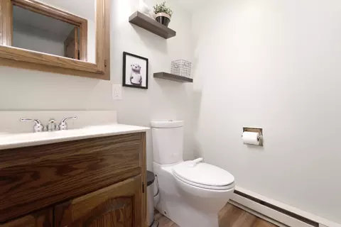 Bath - 1847 W Tower Dr, Kankakee, IL 60901 photo 1 of 3