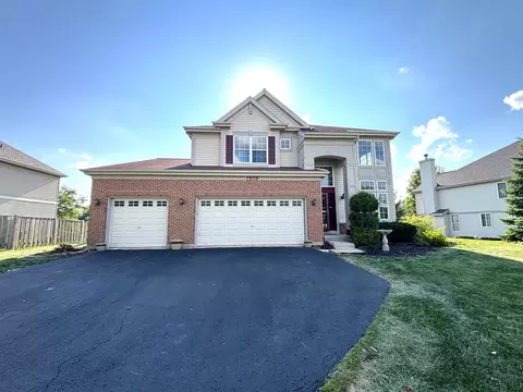 1959 Country Hills Dr, Yorkville, IL 60560