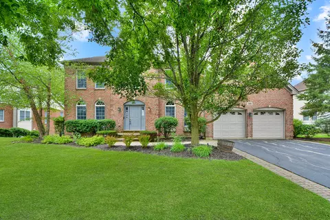 88 Open Pkwy S, Hawthorn Woods, IL 60047