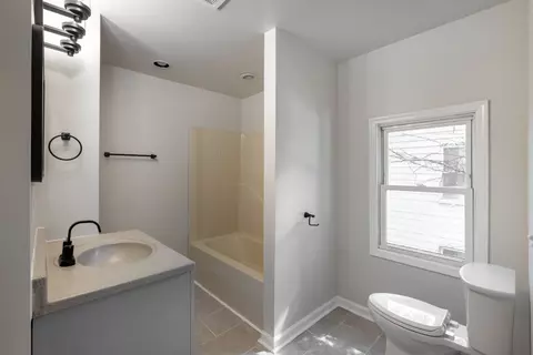Bath - 532 N 7th St, Dekalb, IL 60115 photo 2 of 2
